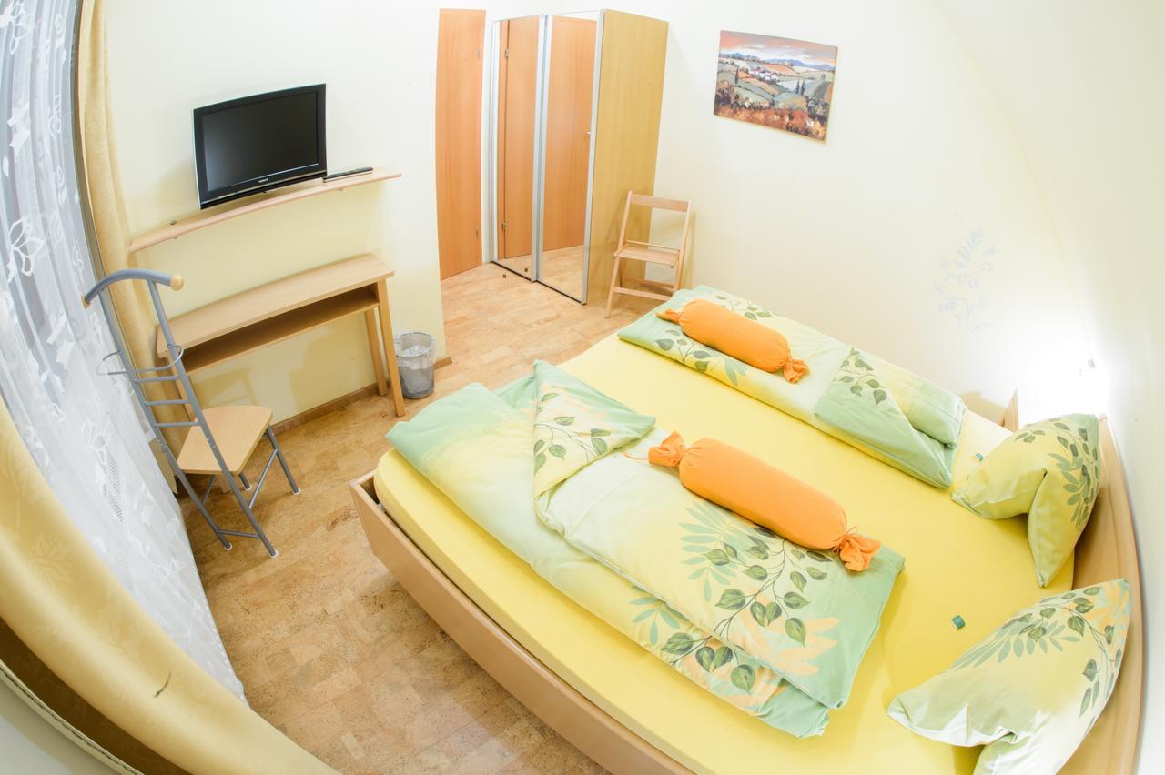 וויסנקירשן אין דר וואכאו Gaestehaus Haiminger Ehemalig Schmelz מראה חיצוני תמונה